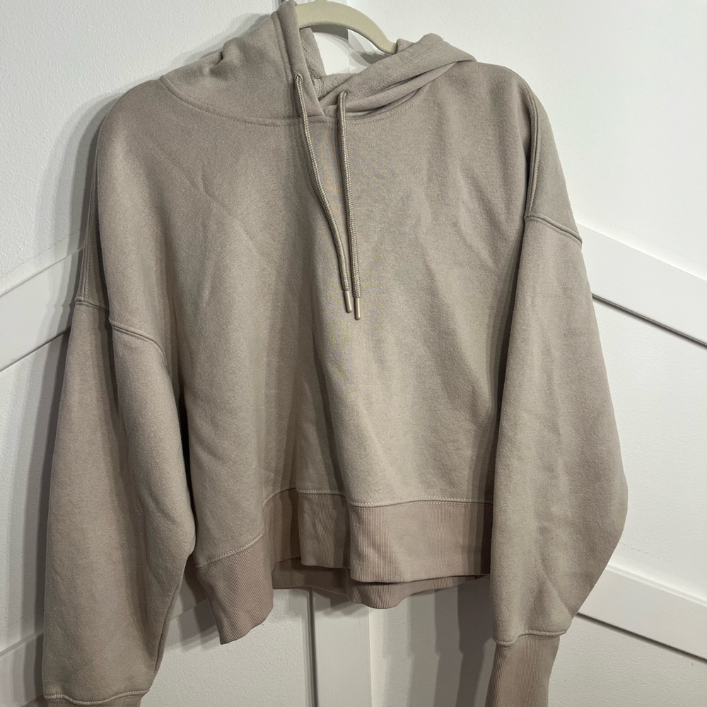 Grey Cropped Sweatshirt